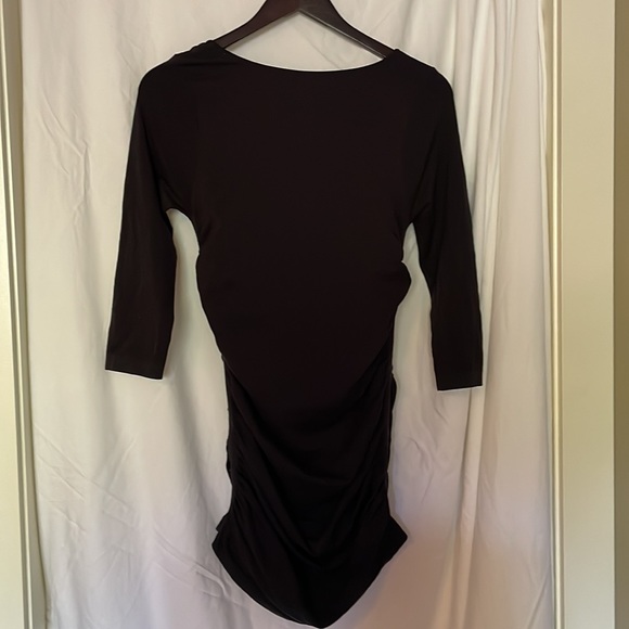 Ingrid & Isabel maternity everywhere dress - Picture 3 of 7